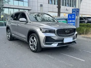 2024 Geely Monjaro с пробегом 7 000 км