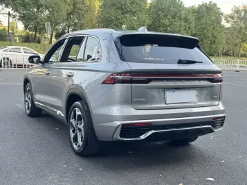 2024 Geely Monjaro с пробегом 7 000 км