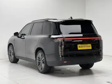 2024 Leapmotor C16 с пробегом 18 800 км