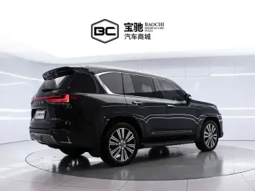 2025 Lexus LX с пробегом 5 000 км