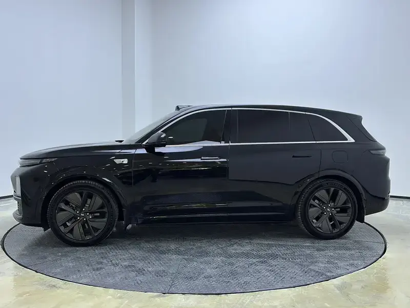 2024 Li Auto (Lixiang) L7 с пробегом 31 400 км