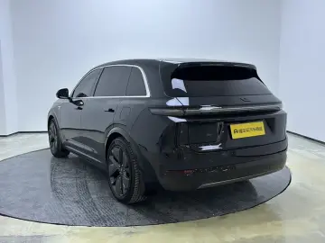 2024 Li Auto (Lixiang) L7 с пробегом 31 400 км