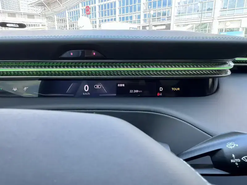2023 Lotus Eletre с пробегом 22 000 км
