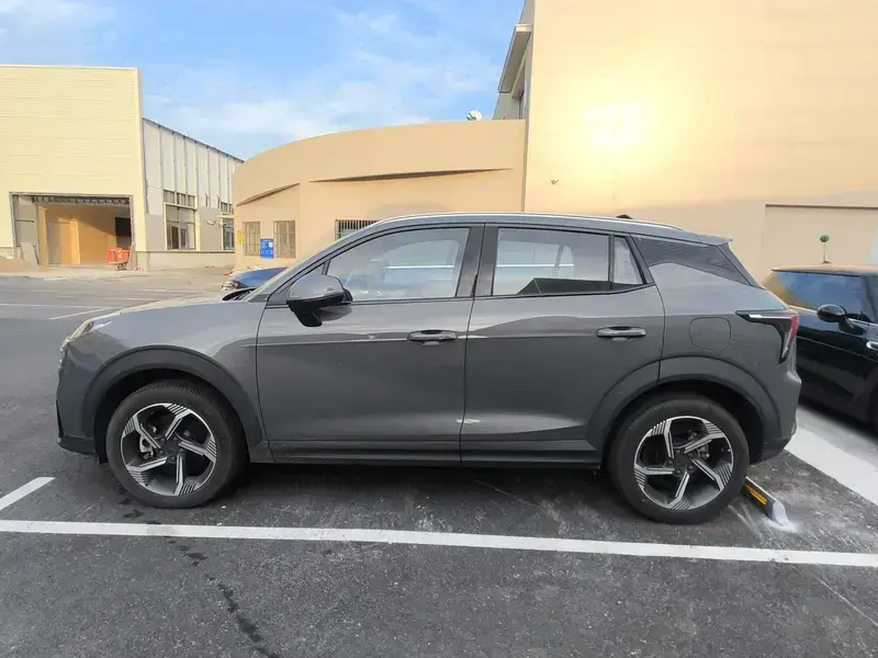 2023 Lynk & Co 06 с пробегом 9 000 км