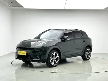 Lynk & Co 06