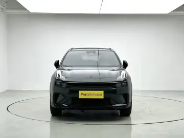 2023 Lynk & Co 06 с пробегом 27 200 км