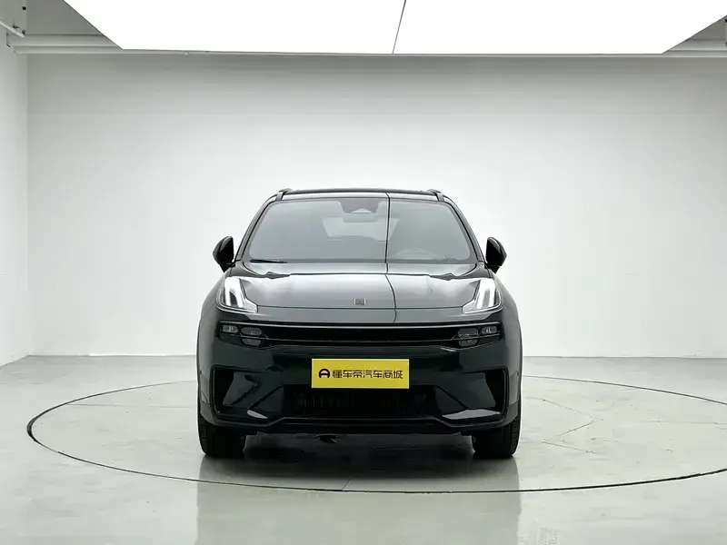 2023 Lynk & Co 06 с пробегом 27 200 км