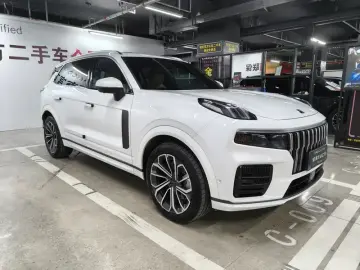 2024 Lynk & Co 09 с пробегом 20 700 км