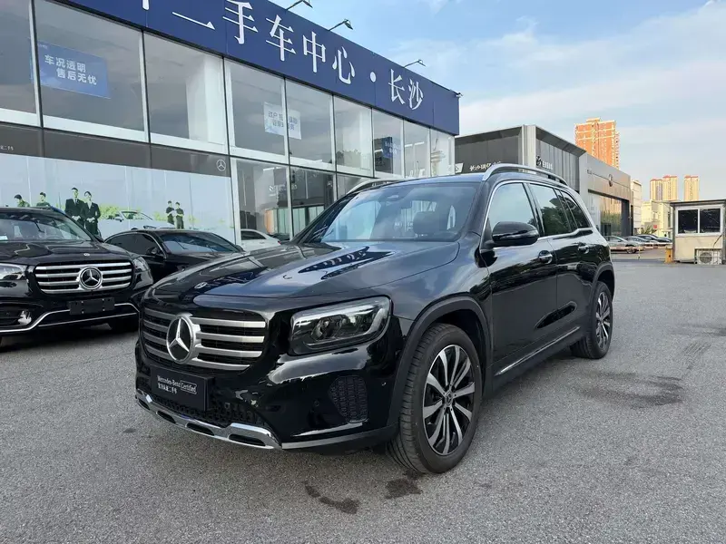 2025 Mercedes-Benz GLB с пробегом 12 000 км