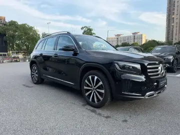 2025 Mercedes-Benz GLB с пробегом 12 000 км