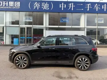 2025 Mercedes-Benz GLB с пробегом 12 000 км