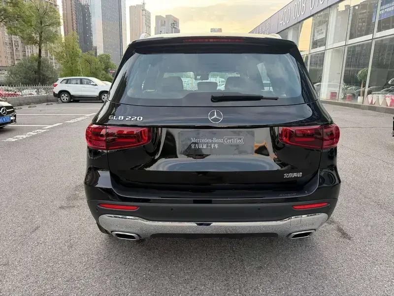2025 Mercedes-Benz GLB с пробегом 12 000 км