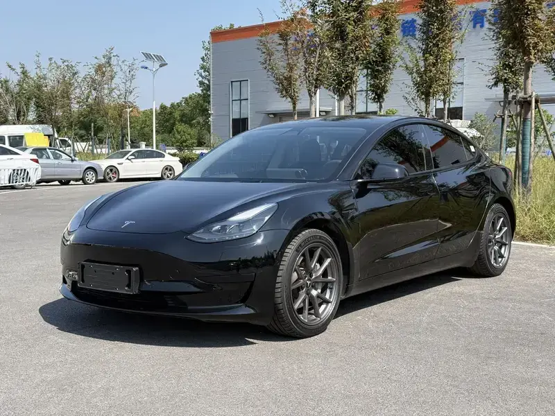 2023 Tesla Model 3 с пробегом 89 000 км