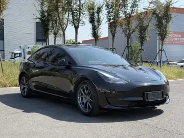 2023 Tesla Model 3 с пробегом 89 000 км