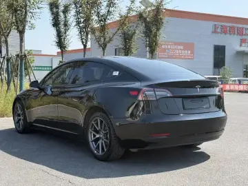 2023 Tesla Model 3 с пробегом 89 000 км