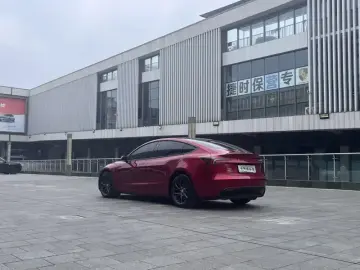 2023 Tesla Model 3 с пробегом 66 000 км
