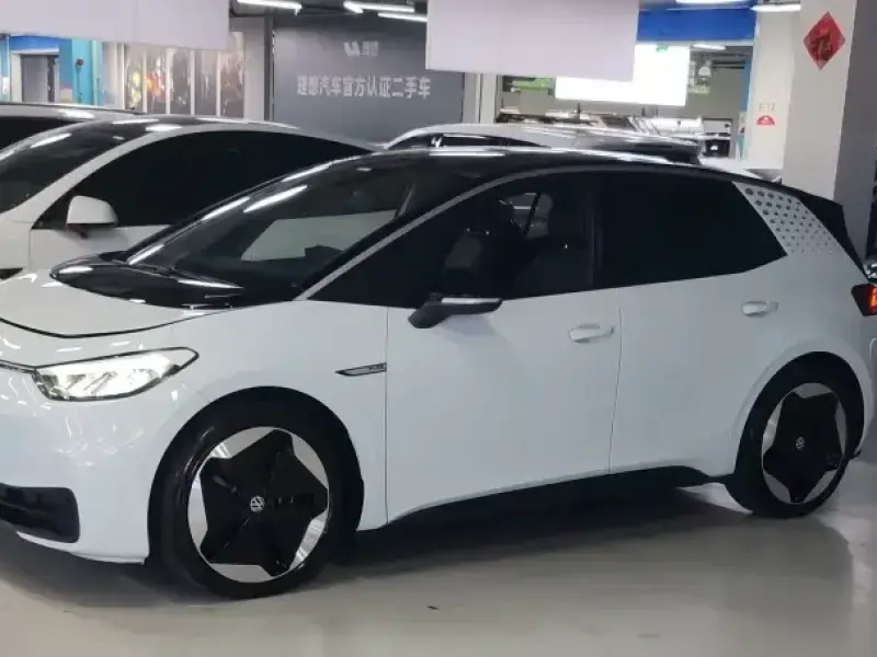 2023 Volkswagen ID.3 с пробегом 94 000 км