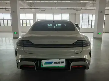 2026 Xiaomi SU7 с пробегом 6 300 км