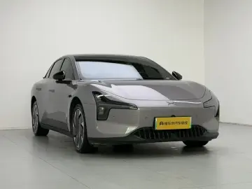 2025 Xpeng Mona M03 с пробегом 15 400 км