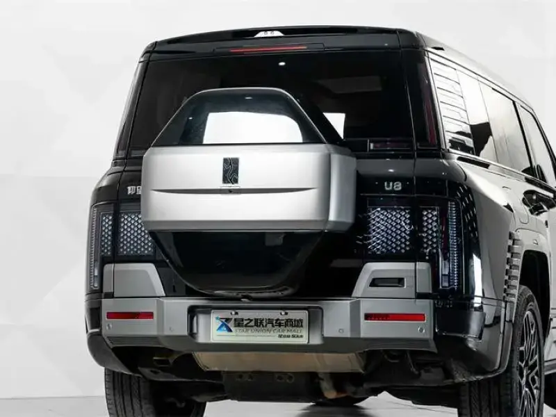 2023 BYD Yangwang U8 с пробегом 51 600 км