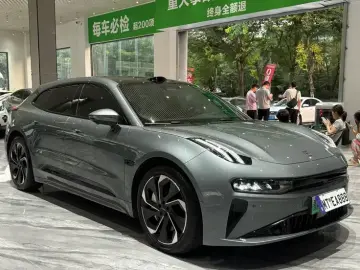 2024 Zeekr 001 с пробегом 52 000 км
