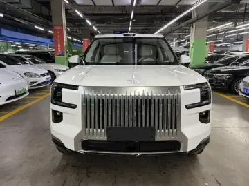 2025 Zeekr 9X с пробегом 27 100 км