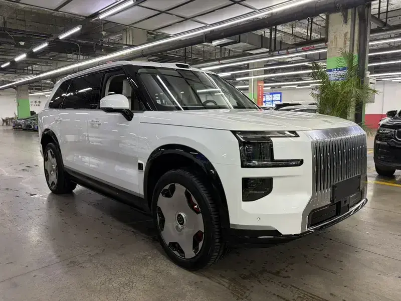 2025 Zeekr 9X с пробегом 27 100 км
