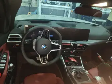 2025 BMW 3 серии с пробегом 16 000 км