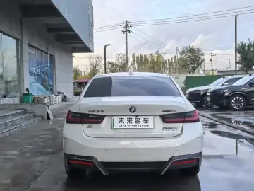 2023 BMW i3 с пробегом 87 000 км
