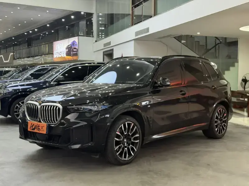 2025 BMW X5 с пробегом 37 000 км