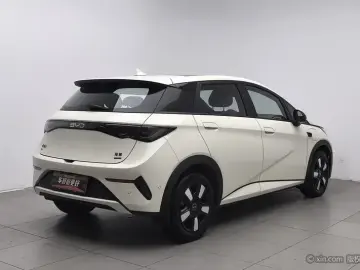 2025 BYD Dolphin с пробегом 6 300 км