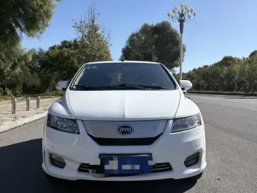 2016 BYD E6 с пробегом 60 000 км