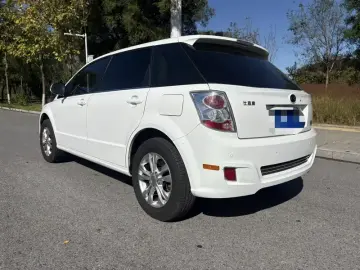 2016 BYD E6 с пробегом 60 000 км