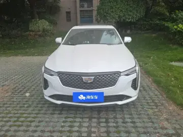 2023 Cadillac CT4 с пробегом 24 000 км