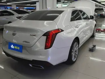 2023 Cadillac CT4 с пробегом 24 000 км
