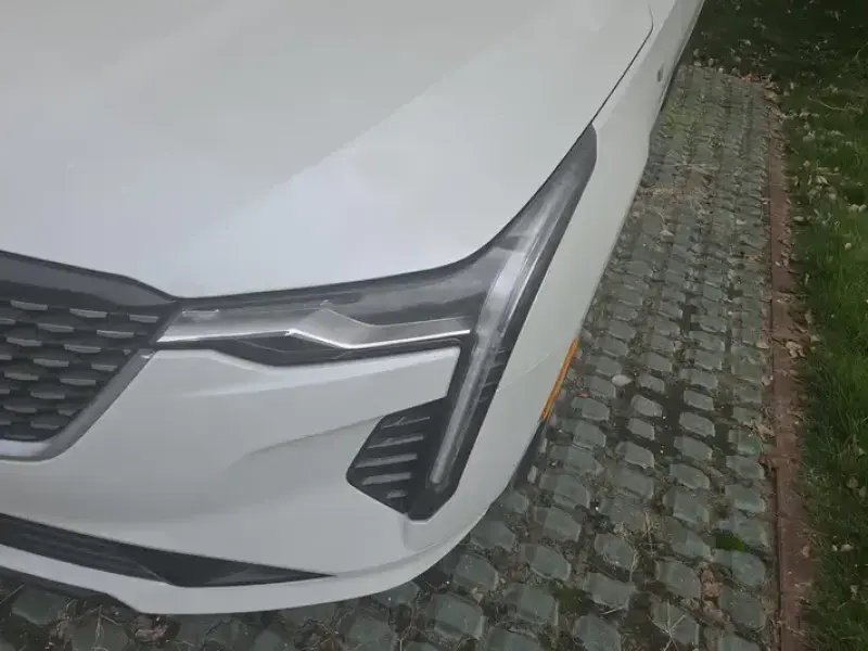 2023 Cadillac CT4 с пробегом 24 000 км