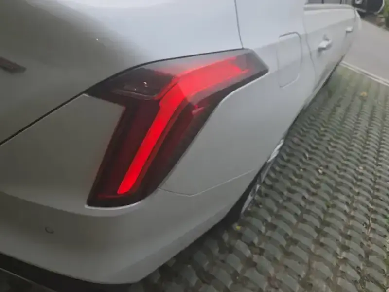 2023 Cadillac CT4 с пробегом 24 000 км