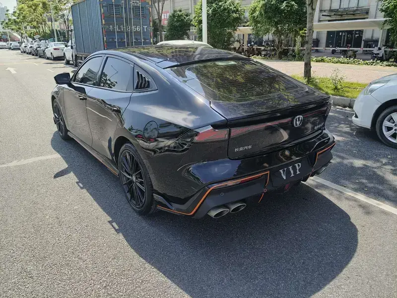 2022 Changan UNI-V с пробегом 32 900 км