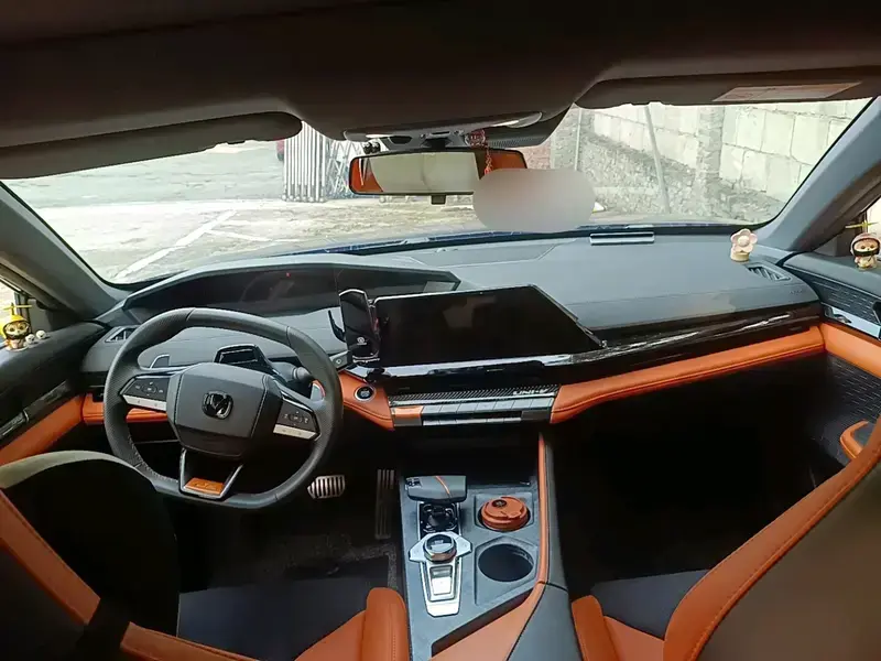 2023 Changan UNI-V с пробегом 35 200 км