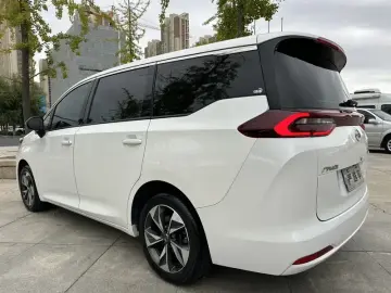2021 GAC Trumpchi M6 с пробегом 58 300 км