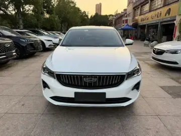 2022 Geely Emgrand с пробегом 20 000 км