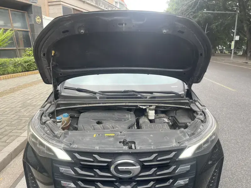 2021 GAC Trumpchi M6 с пробегом 80 900 км