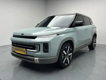 2023 Geely Icon с пробегом 12 900 км