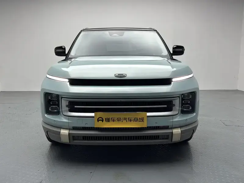 2023 Geely Icon с пробегом 12 900 км