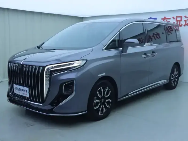 2022 Hongqi HQ9 с пробегом 13 900 км