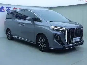 2022 Hongqi HQ9 с пробегом 13 900 км