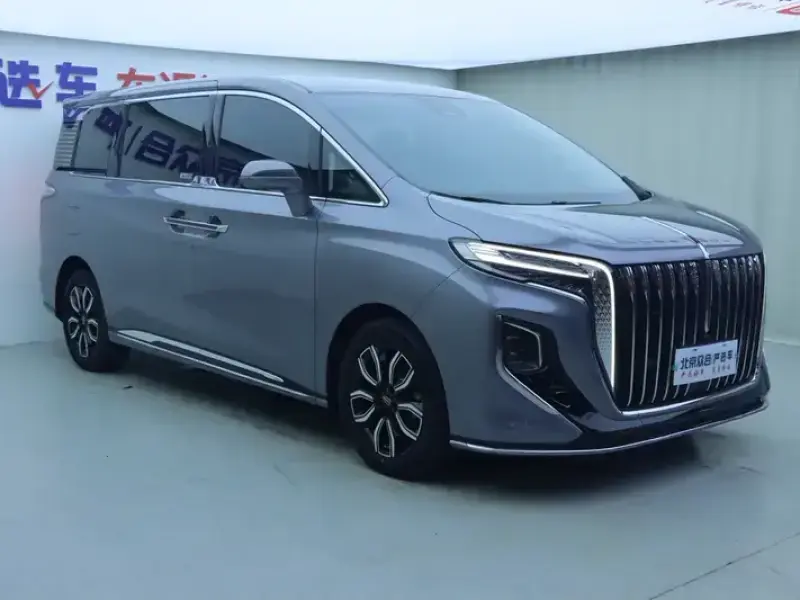 2022 Hongqi HQ9 с пробегом 13 900 км