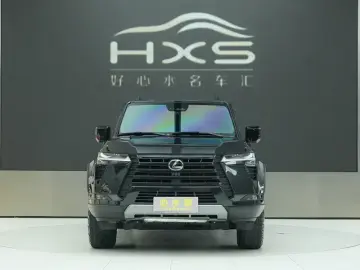 2024 Lexus GX с пробегом 25 000 км