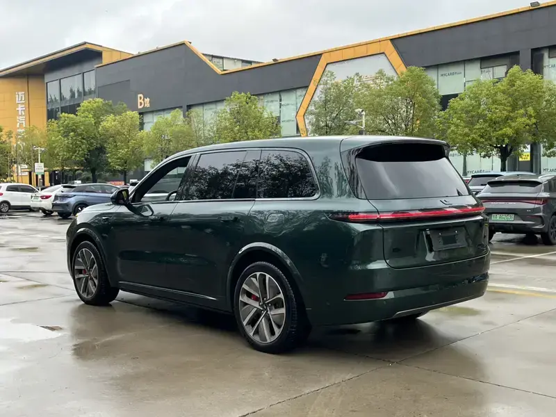 2024 Li Auto (Lixiang) L9 с пробегом 26 000 км