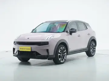 Lynk & Co 06